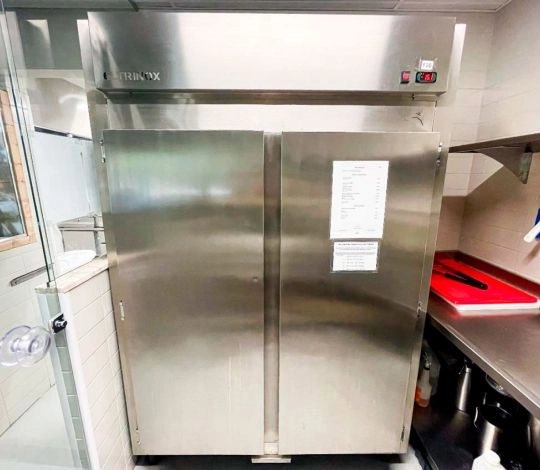 Refrigerador/Freezer alto com 2 portas